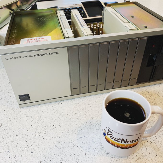 The TI PEB is 34-pounds of pure Retro Expansion for the TI-99/4A Home Computer :)

#TexasInstruments #TI99 #TI994A #TIPEB #PeripheralExpansionBox #VintageComputing #RetroComputers #RetroGaming #TheVintNerd