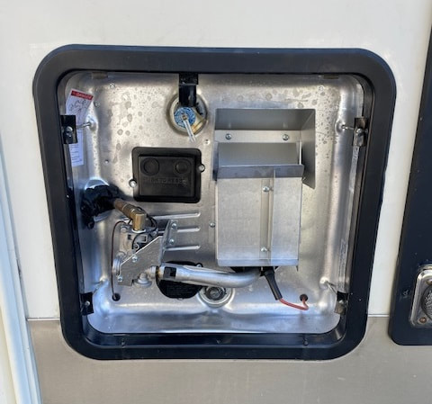 WATER HEATER