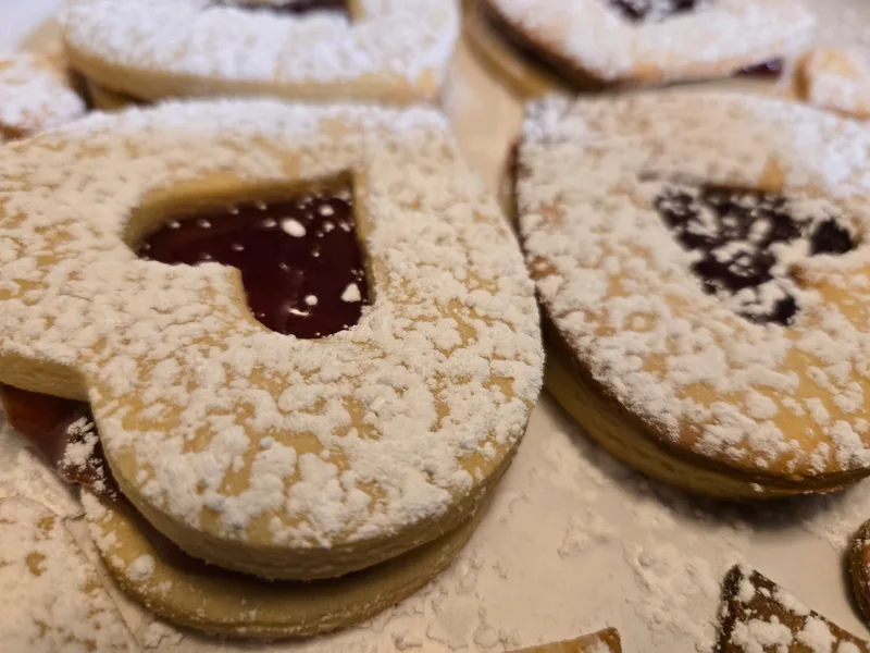 Raspberry Linzer Cookies