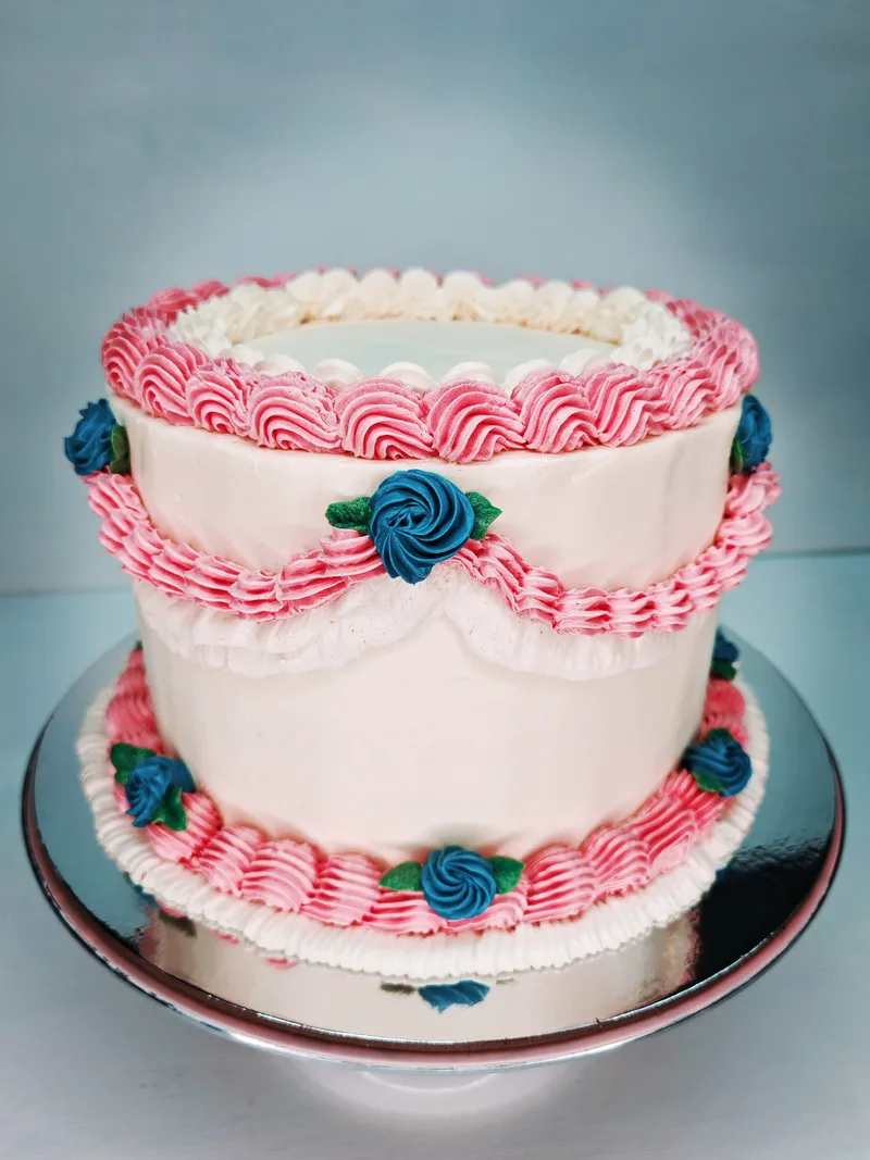 Pink and blue flowers Vintage cake