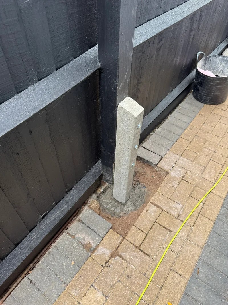 Handyman Manchester - Fence repairs and fence spur
