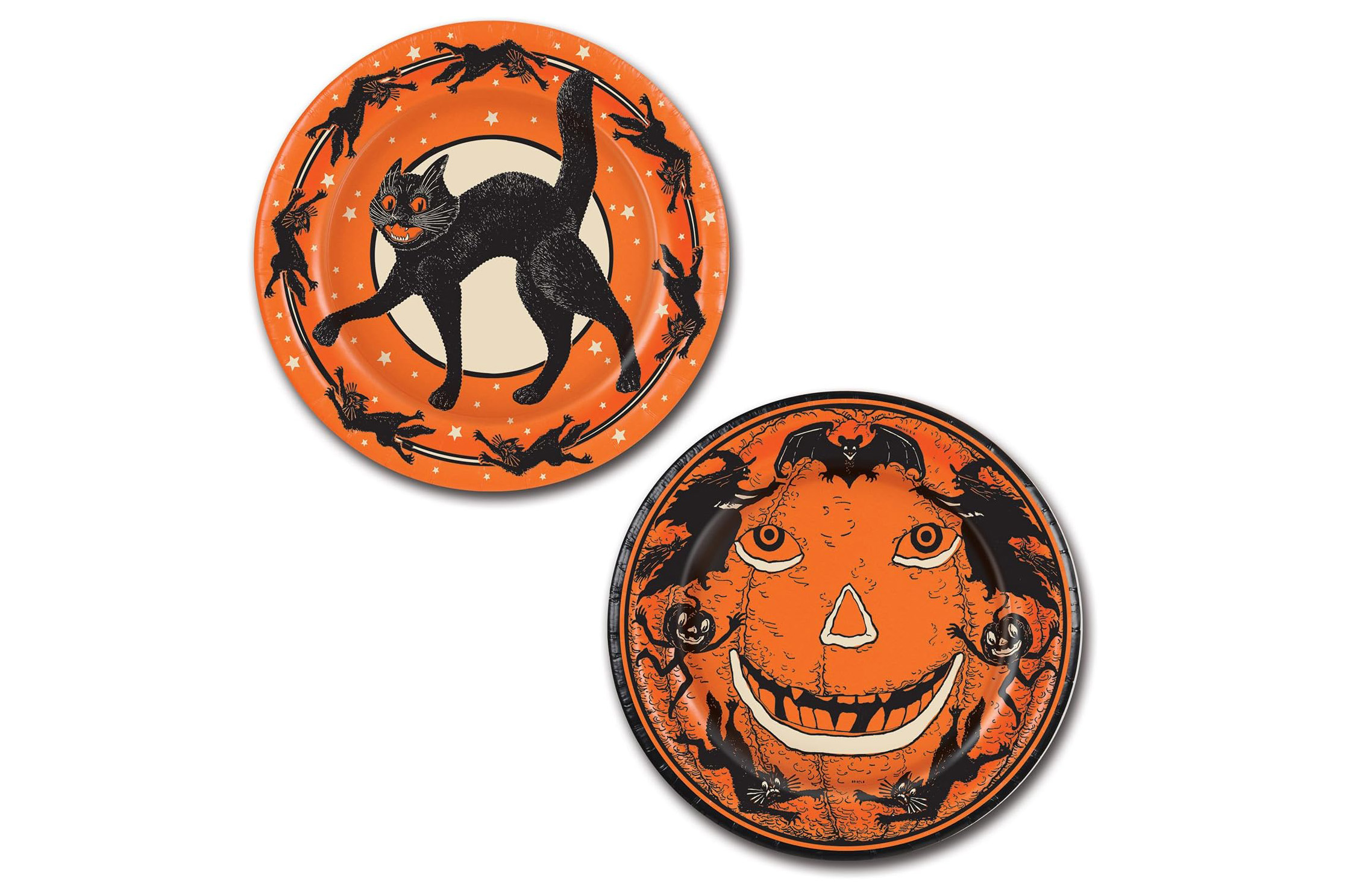 Vintage Halloween paper plates featuring retro black cats and orange jack-o’-lanterns.