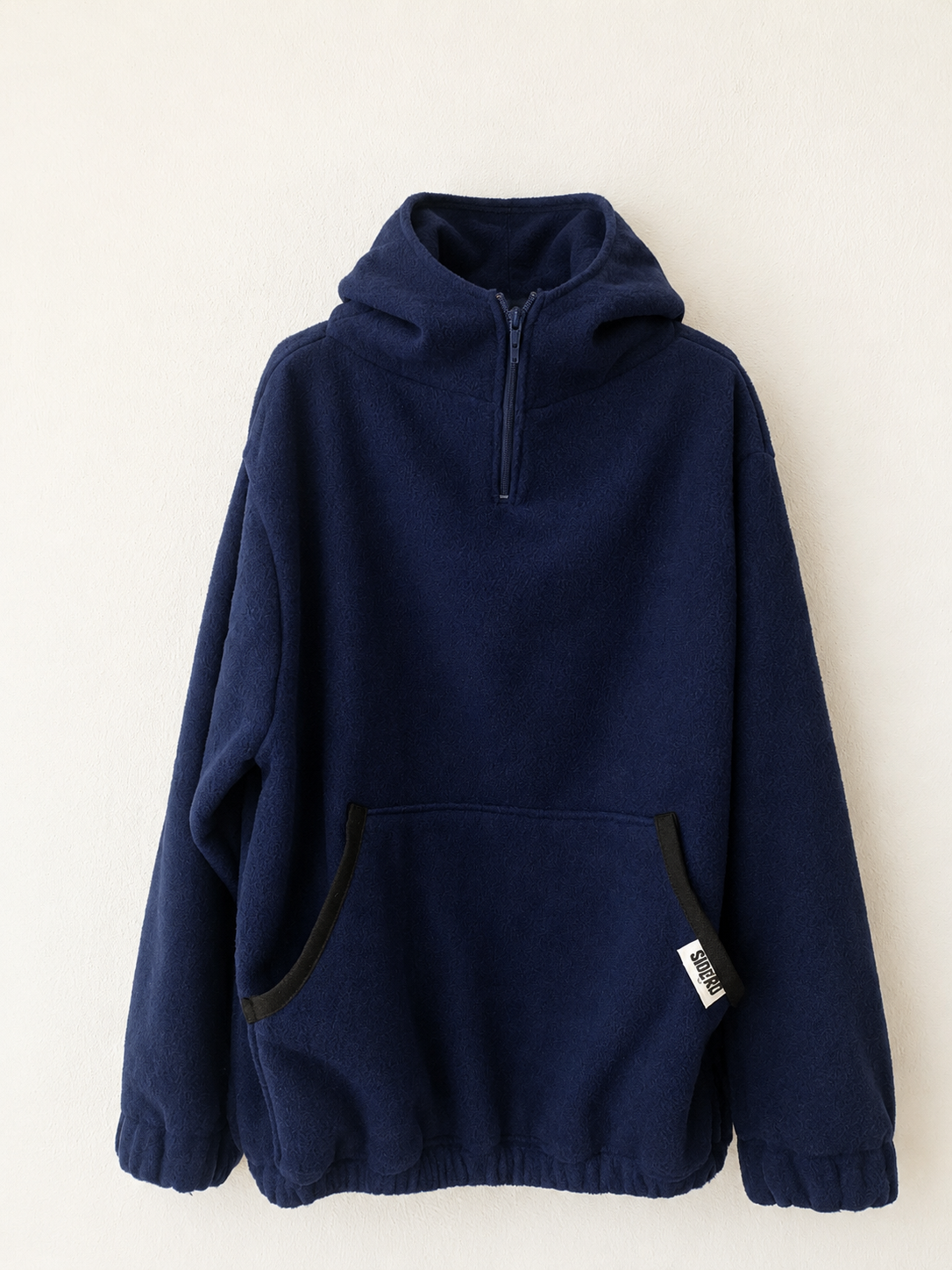 Navy SIDURO quarter-zip Polartec fleece hoodie with black-trimmed kangaroo pocket