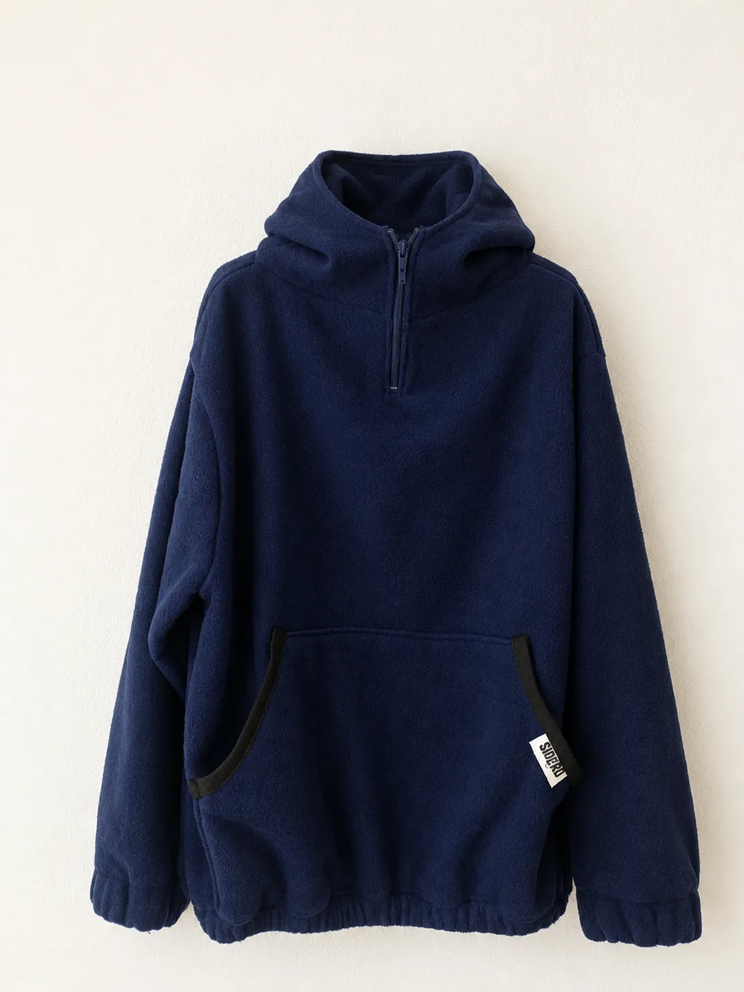 Navy SIDURO quarter-zip Polartec fleece hoodie with black-trimmed kangaroo pocket