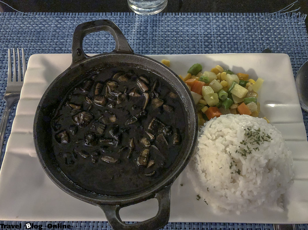 Allegre Bar, Squid, Dumaguete, Philippines, © travelblogonline.com