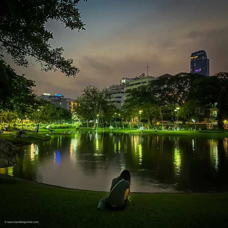 Bangkok, Thailand, a girl at the dam © www.travelblogonline.com