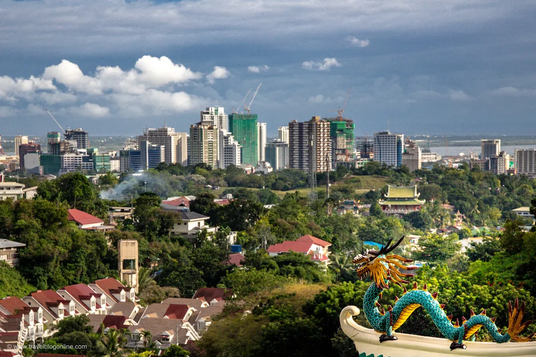 Cebu city, Philippines, view over Cebu city © www.travelblogonline.com