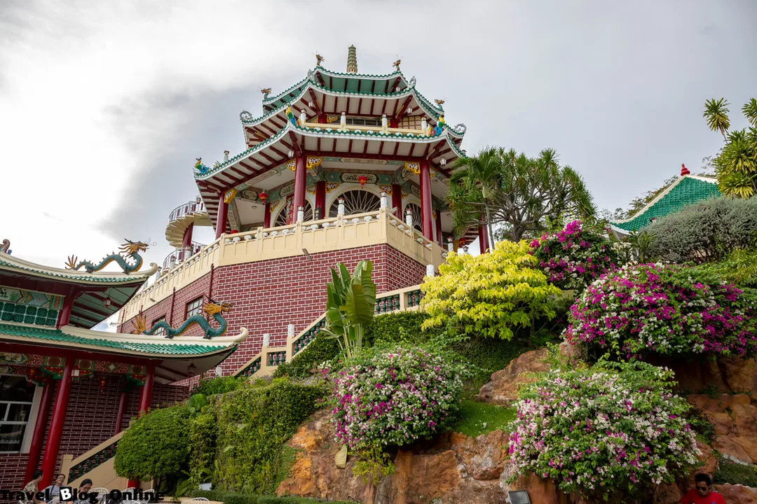 Cebu Taoist Temple, Cebu City, Philippines © travelblogonline.com