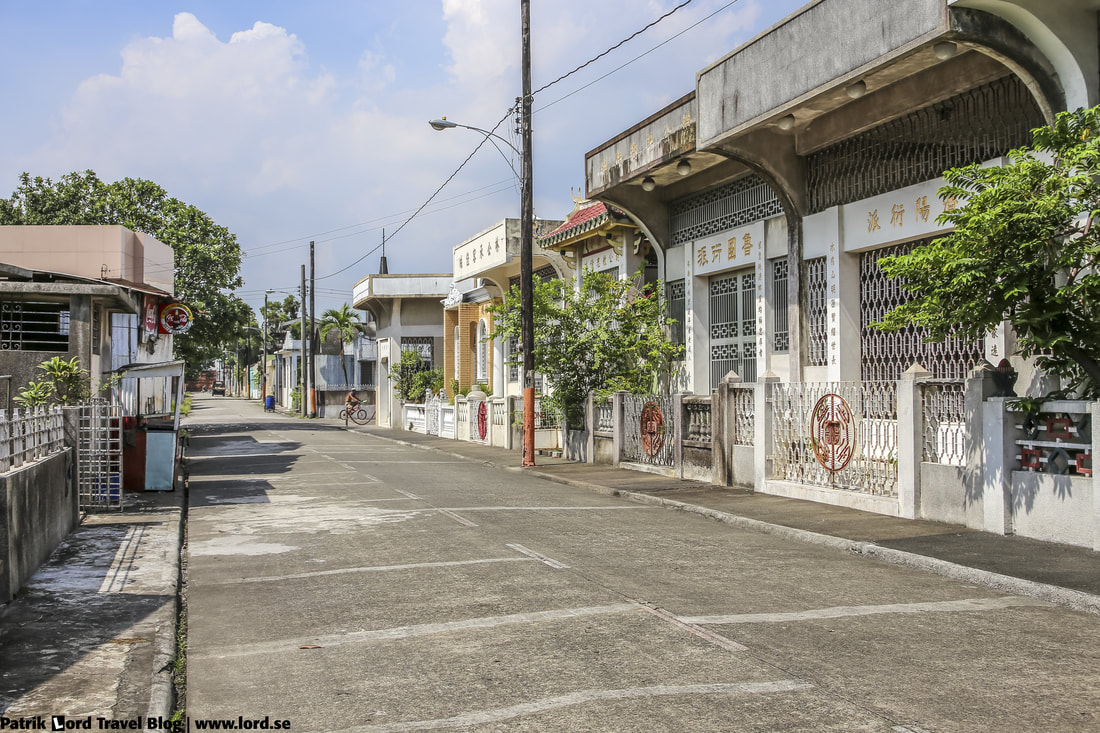 Chinese Cemetery, Street Picture 2, Manila, Philippines © Patrik Lord Travel Blog