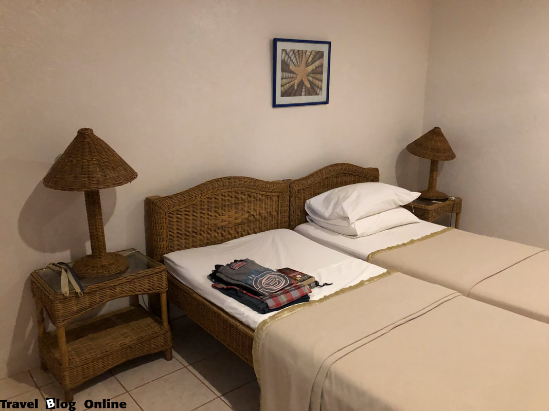 Easy Diving and Beach Resort, Sipalay, My room, Philippines © travelblogonline.com