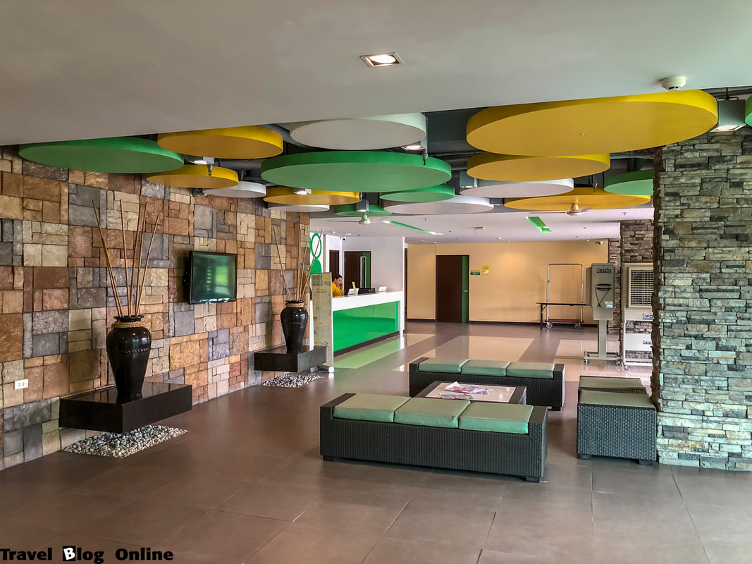 Go Hotels, Lobby area, Dumaguete, Philippines © travelblogonline.com