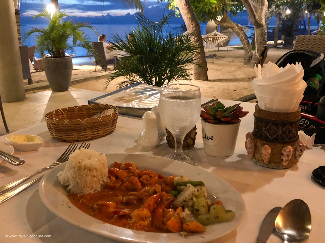 Linaw’s Pearl Restaurant, Danao, Bohol, Philippines, prawns with creamy tomato sauce © www.travelblogonline.com