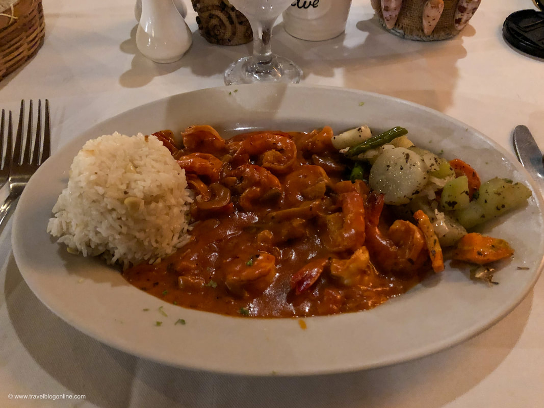 Linaw’s Pearl Restaurant, Danao, Bohol, Philippines, prawns with creamy tomato sauce © www.travelblogonline.com