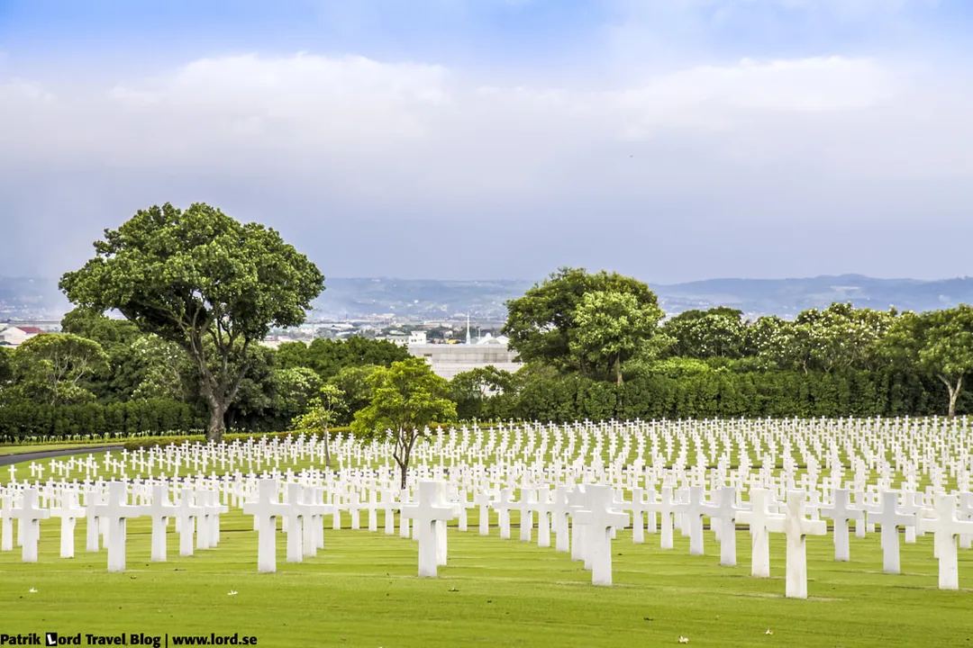 Manila American Cemetery, View over headstones, Manila, Philippines © Patrik Lord Travel Blog