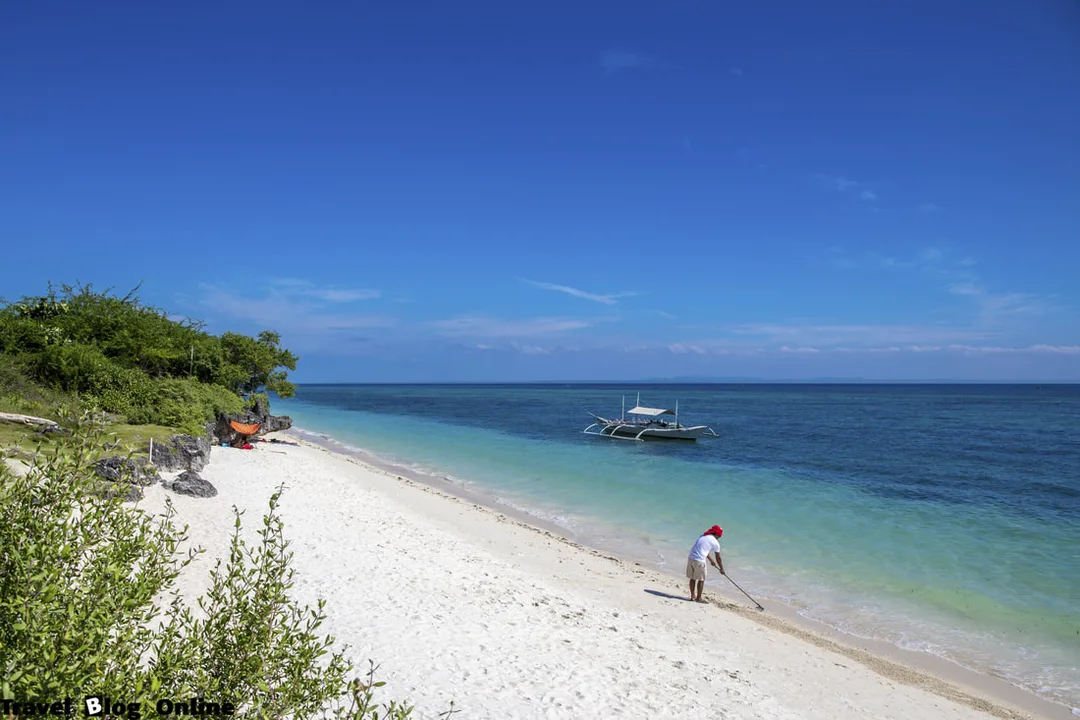 Paradise Beach, Bantayan Philippines © Travel Blog Online