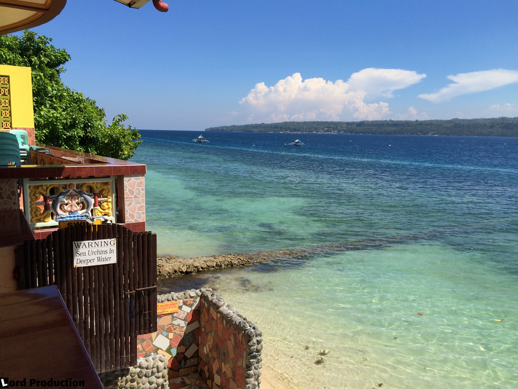 Reviews of hotels in Philippines Samal Island The Red Parrot Inn Sea View 2 © Patrik Lord Travel Blog