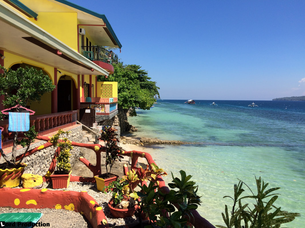 Reviews of hotels in Philippines Samal Island The Red Parrot Inn Sea View 3 © Patrik Lord Travel Blog