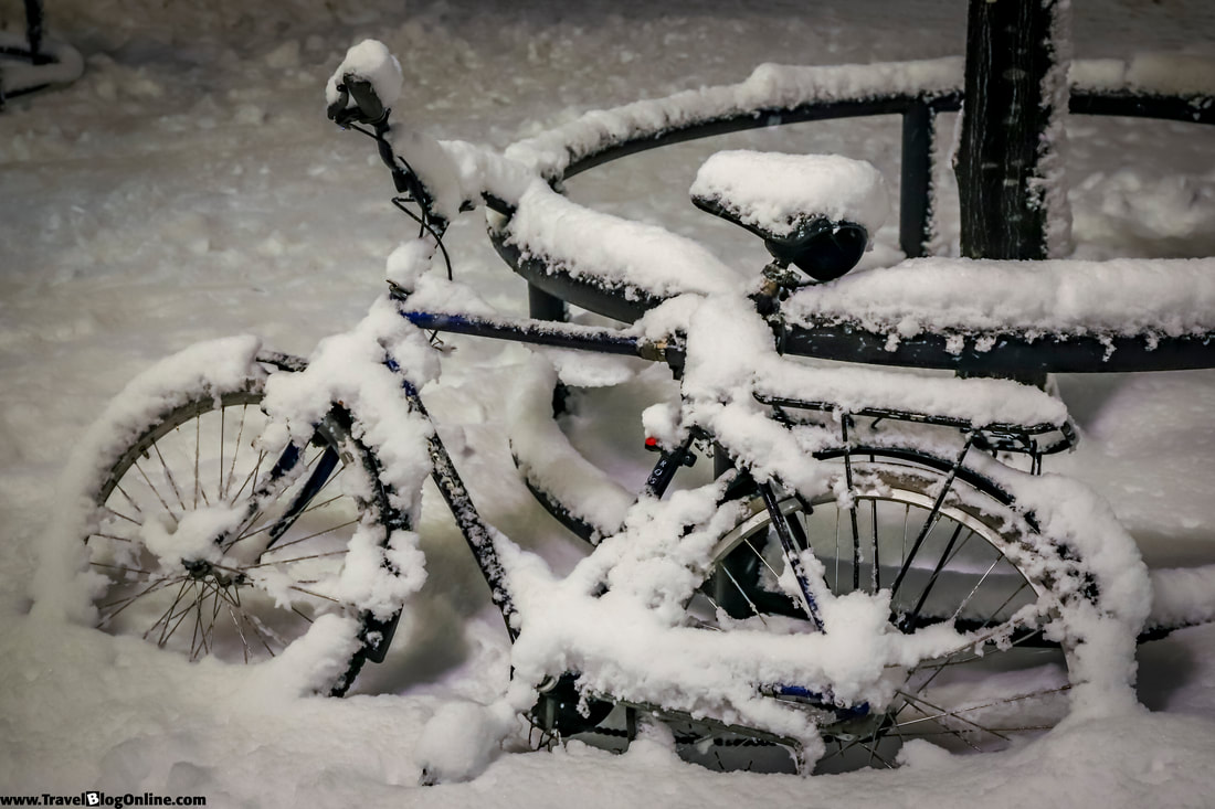 Stockholm, Sweden, Winter, Abandon bicycle © www.travelblogonline.com