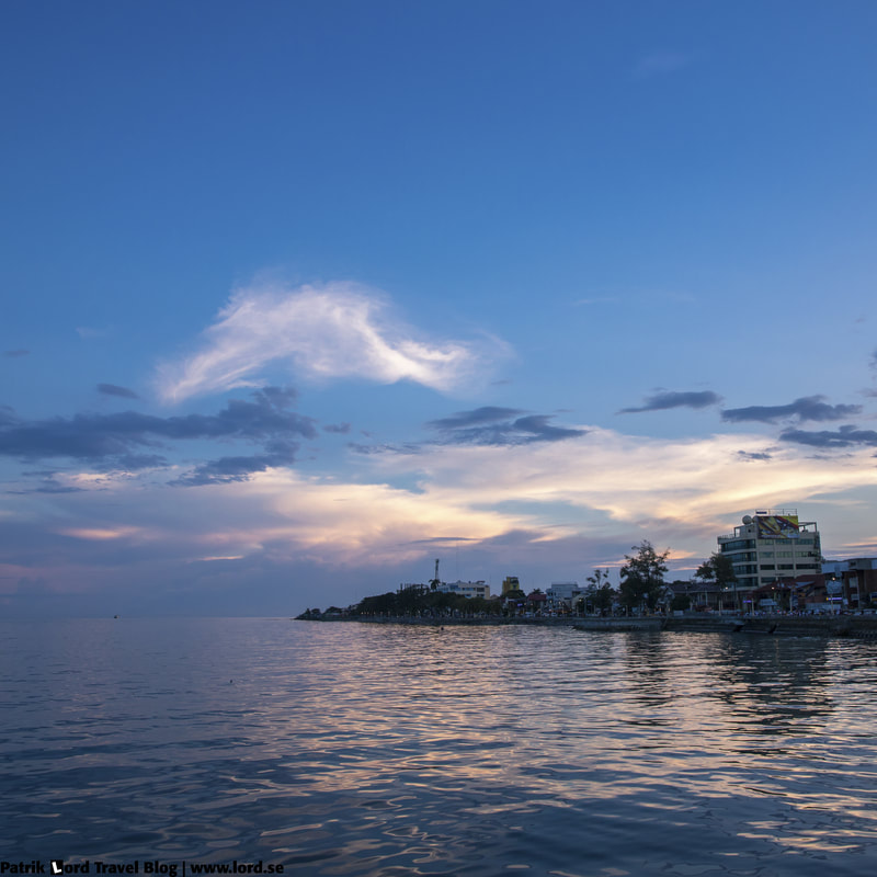 The boulevard, Sunset, Dumaguete, Philippines © Patrik Lord Travel Blog
