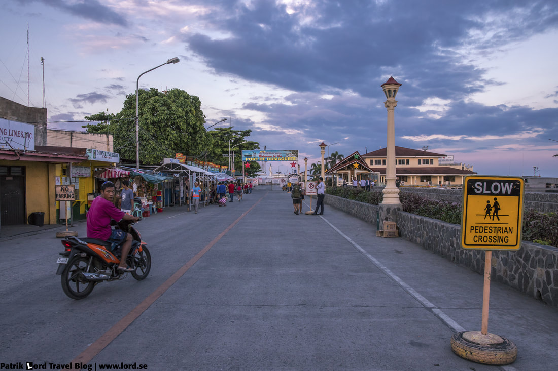 The boulevard, The port, Dumaguete, Philippines © Patrik Lord Travel Blog