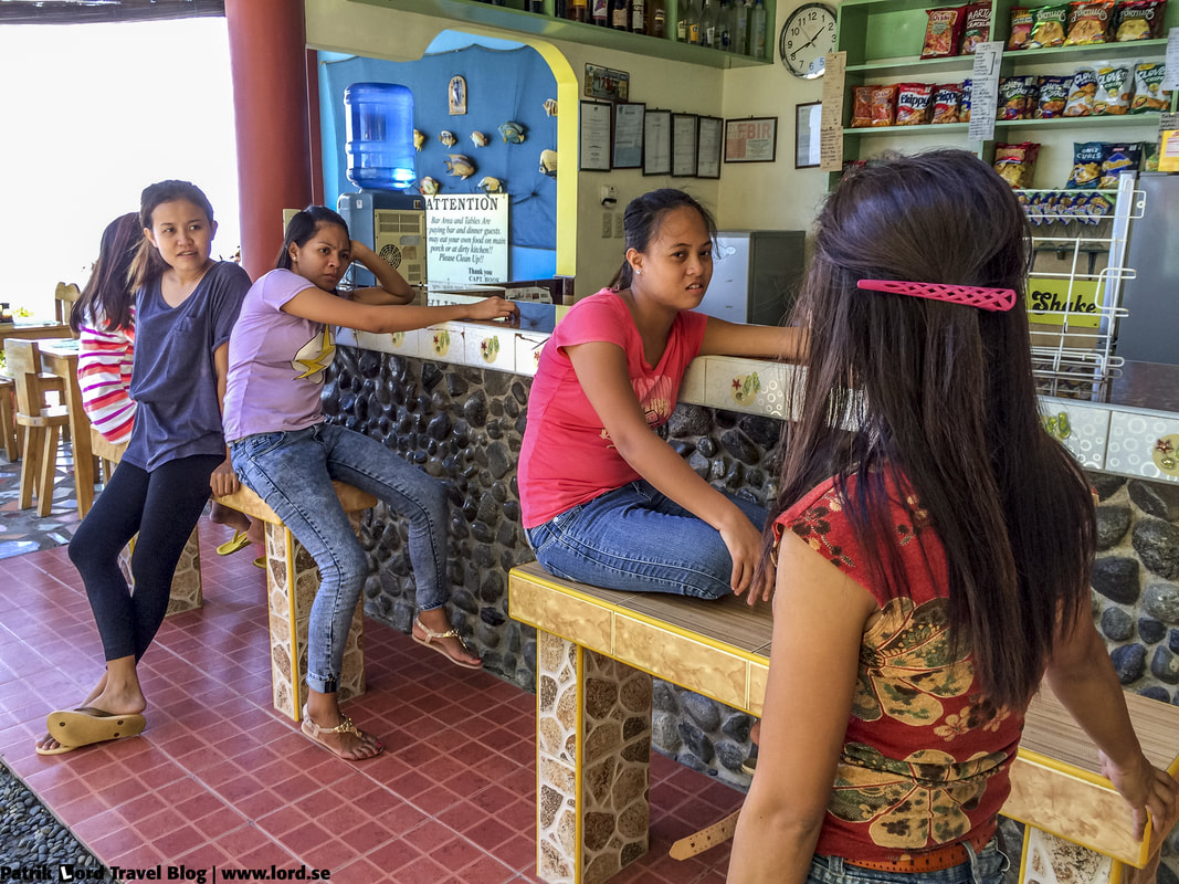 The staff at The Red Parrot Inn © Patrik Lord Travel Blog