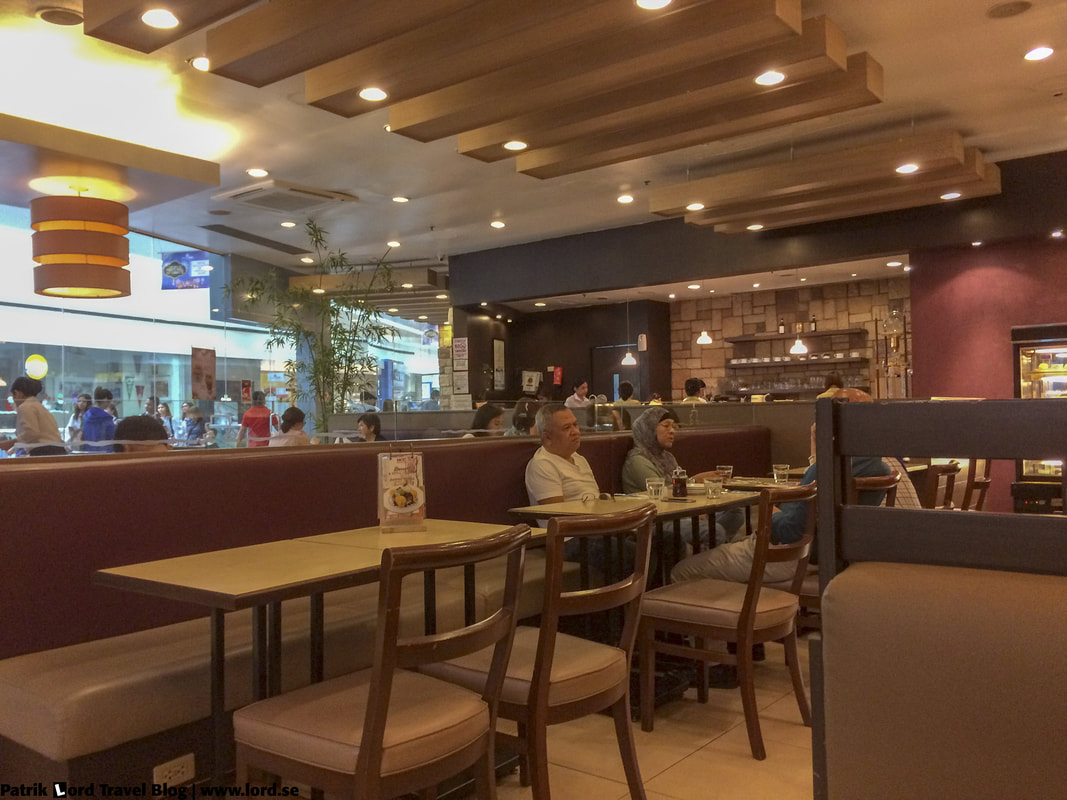 UCC Vienna Cafe, interior, Mall of Asia, Manila © Patrik Lord Travel Blog