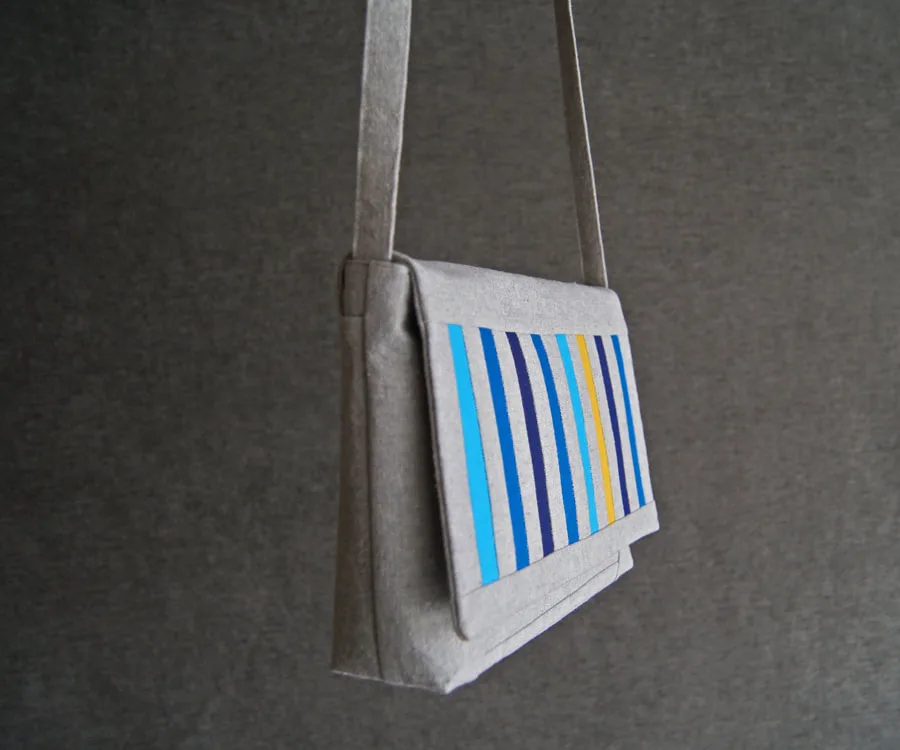 Mary Pow cross body purse