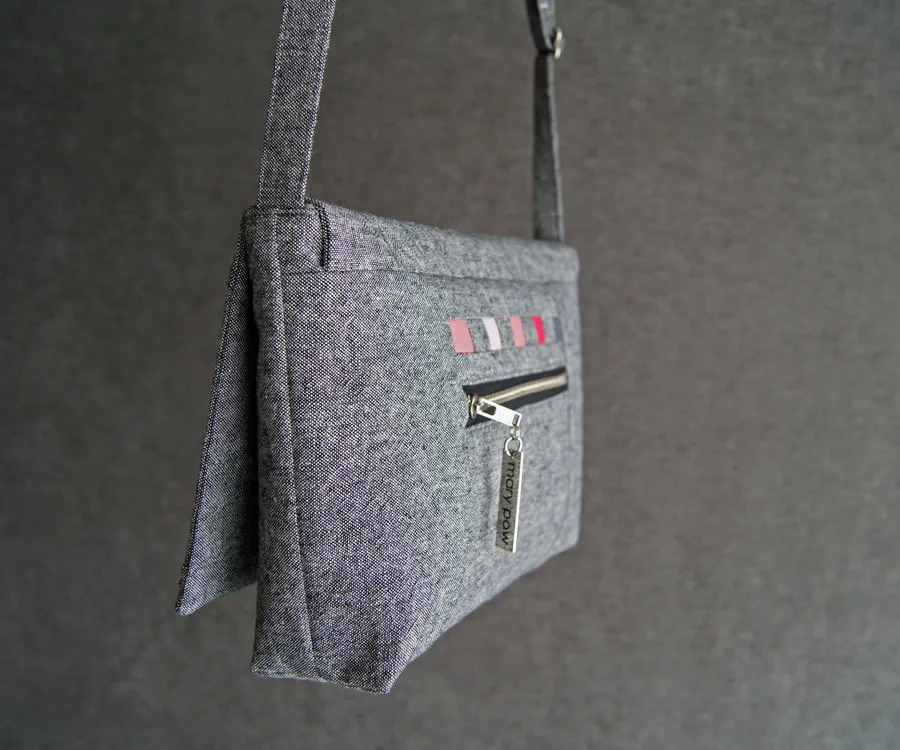 Mary Pow cross body purse