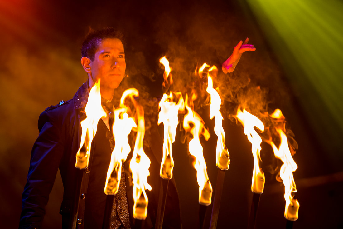 Live at Knott’s Berry Farm This Summer: Brad Ross is THE Illusionist Who’ll Make People Believe in Magic Again