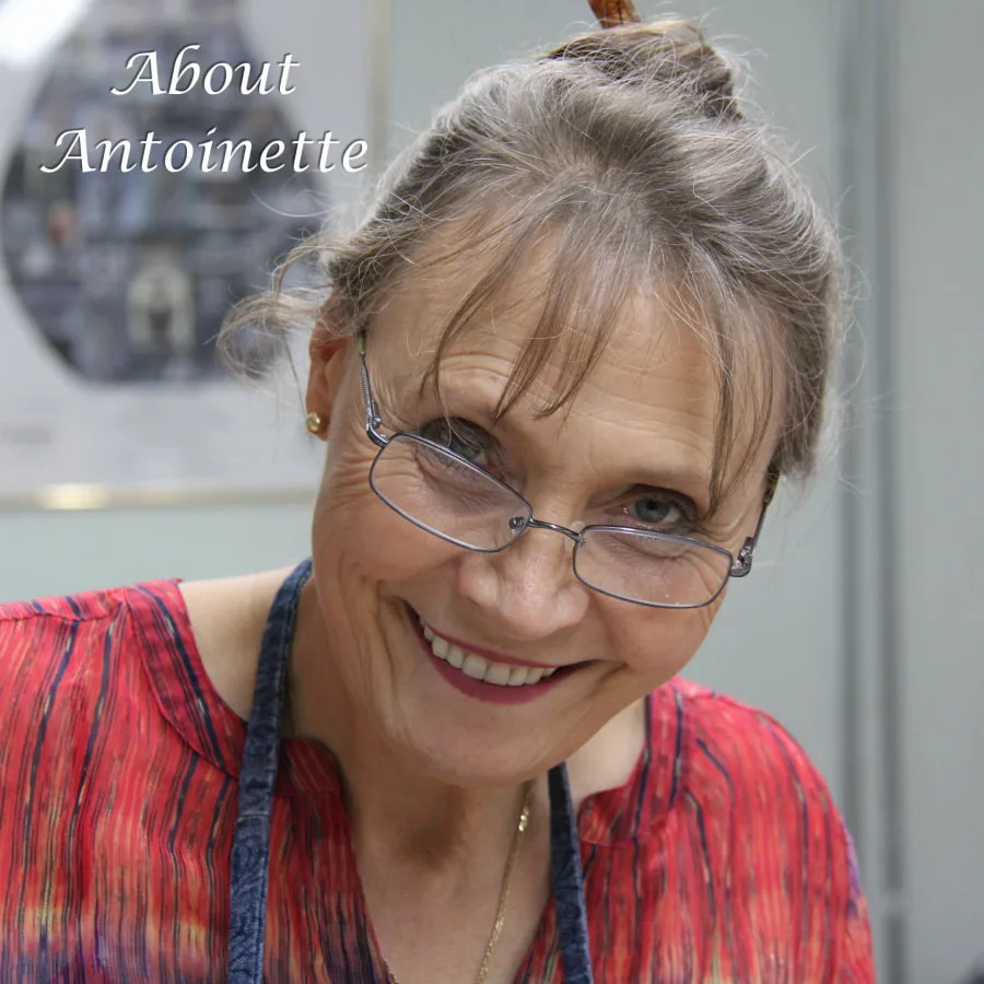 This picture shows ceramic artist Antoinette Badenhorst in her pottery studio during the recording of her online porcelain class for TeachinArt.
