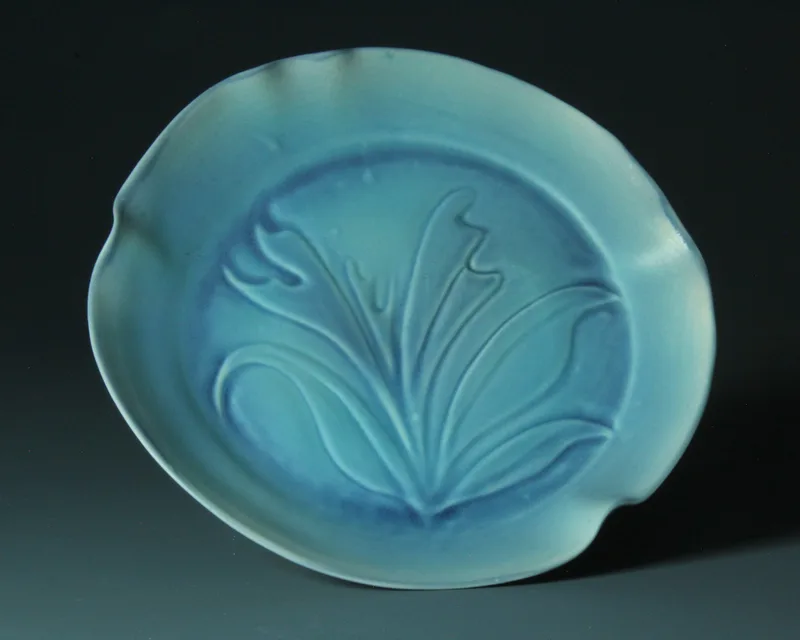 Sculpted wall plate Deep turquoise 302