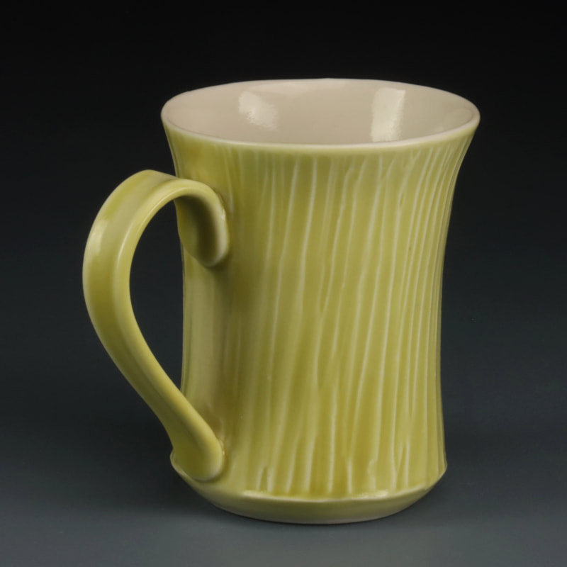 Wheel thrown Porcelain mug #2976 (10oz)
