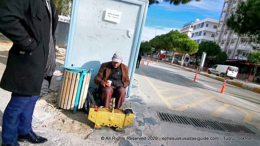 kusadasi ephesus bus stop