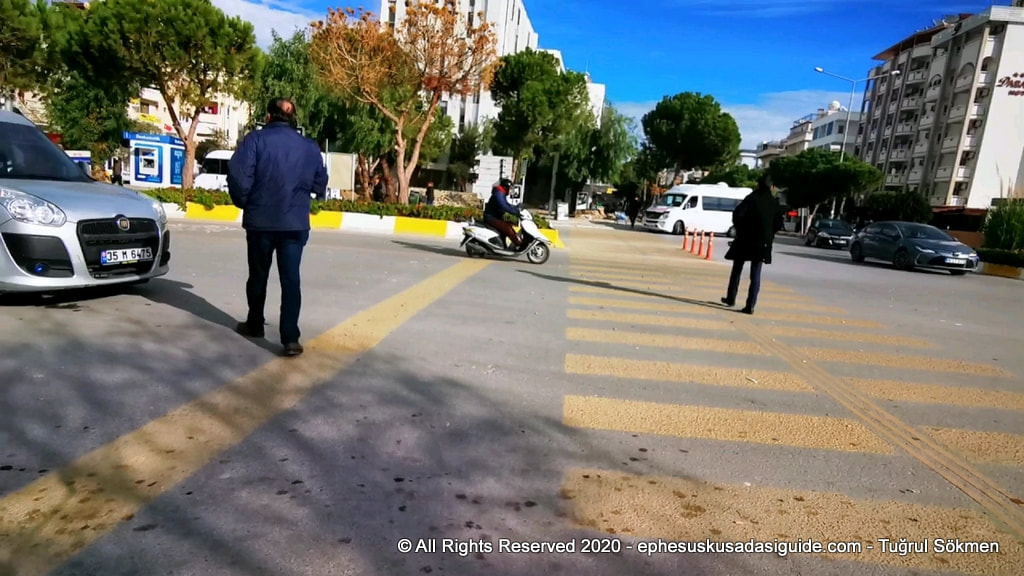 how to go to selcuk from Kusadasi