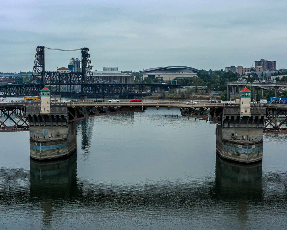 Bridge over the Willamette River in Portland, Oregon