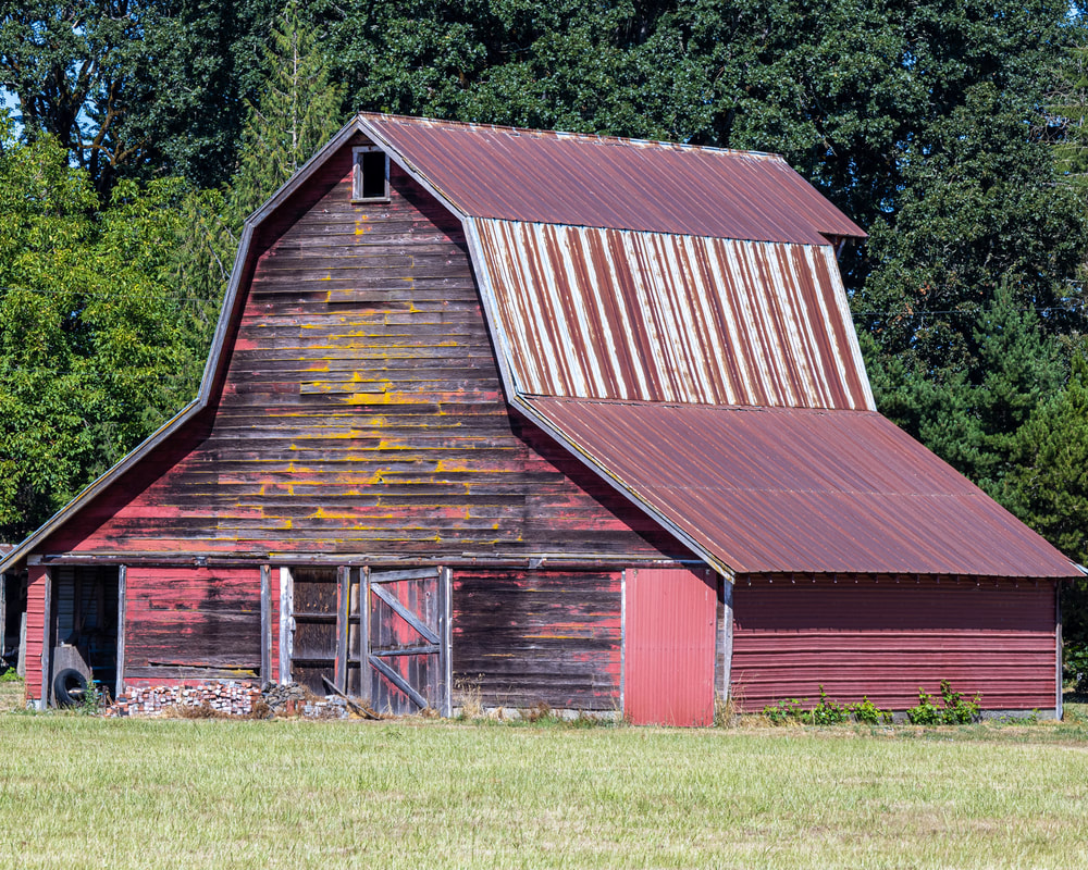 Barn in Yamhill County, Oregon