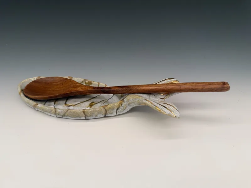 Large porcelain spoon holder: D30