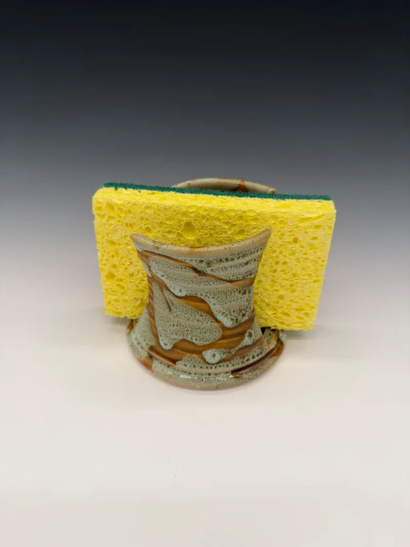 Porcelain sponge hoder:  D7