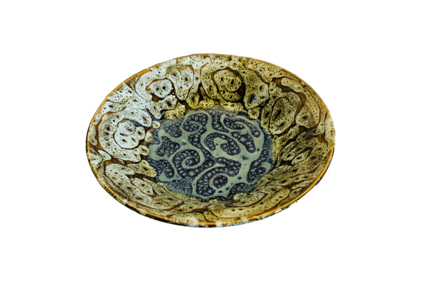 Porcelain serving bowl: D4