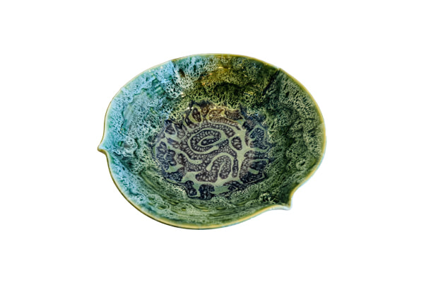 Porcelain serving bowl: D3P