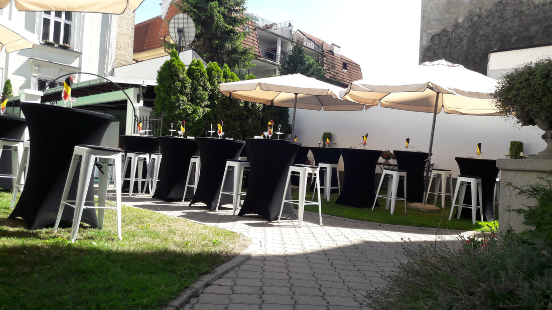 viseci stolovi za prijeme iznajmljivanje