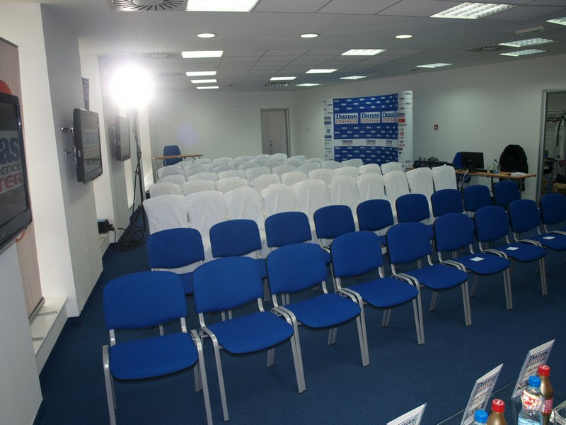 iznajmljivanje konferencijskog namestaja