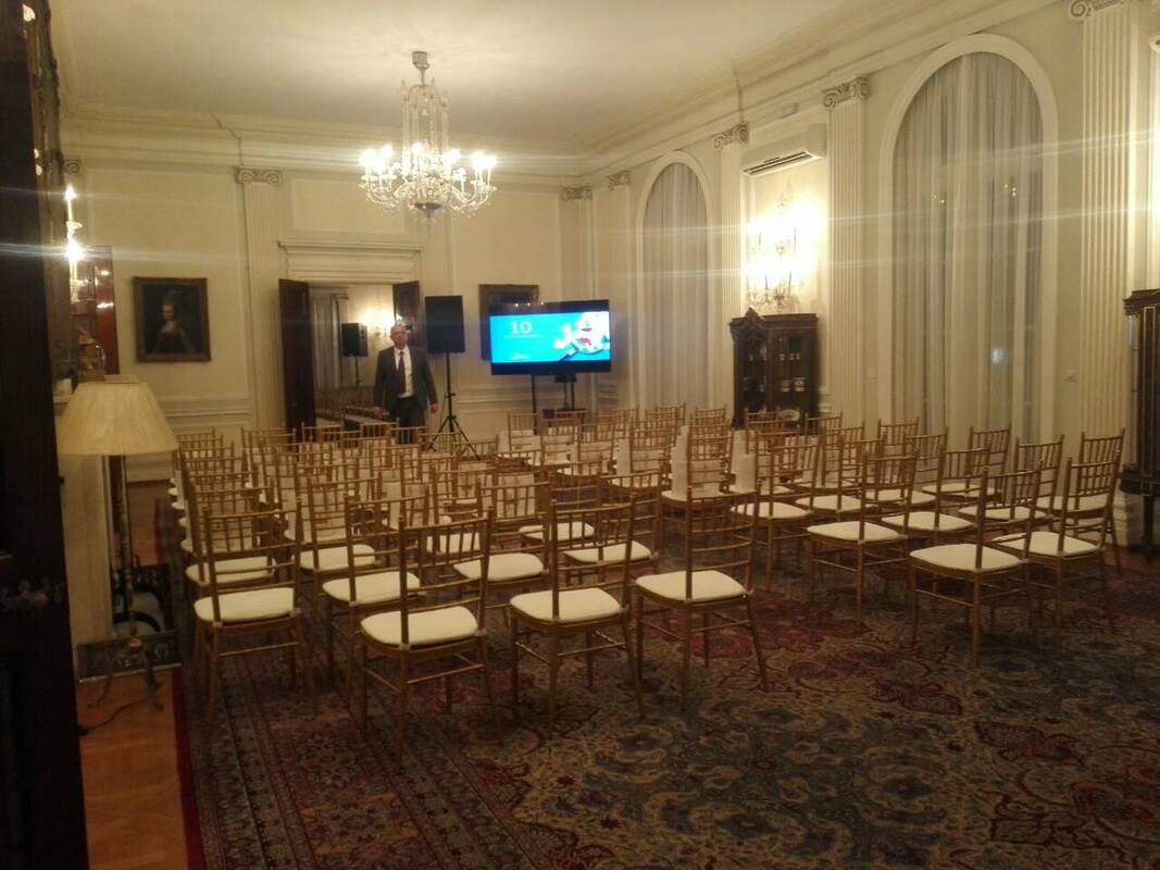 iznajmljivanje konferencijske opreme cena