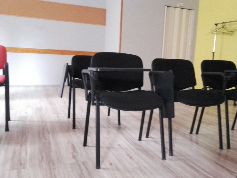 stolice za predavanja iznajmljivanje