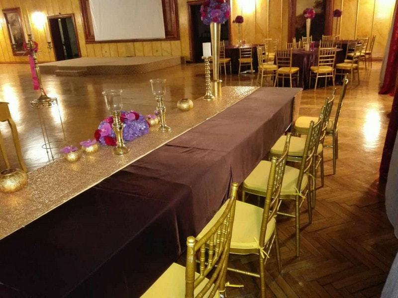 iznajmljivanje zlatnih stolica cena beograd