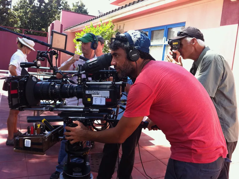 Taika Waititi lines up a shot on "The Inbetweeeners"