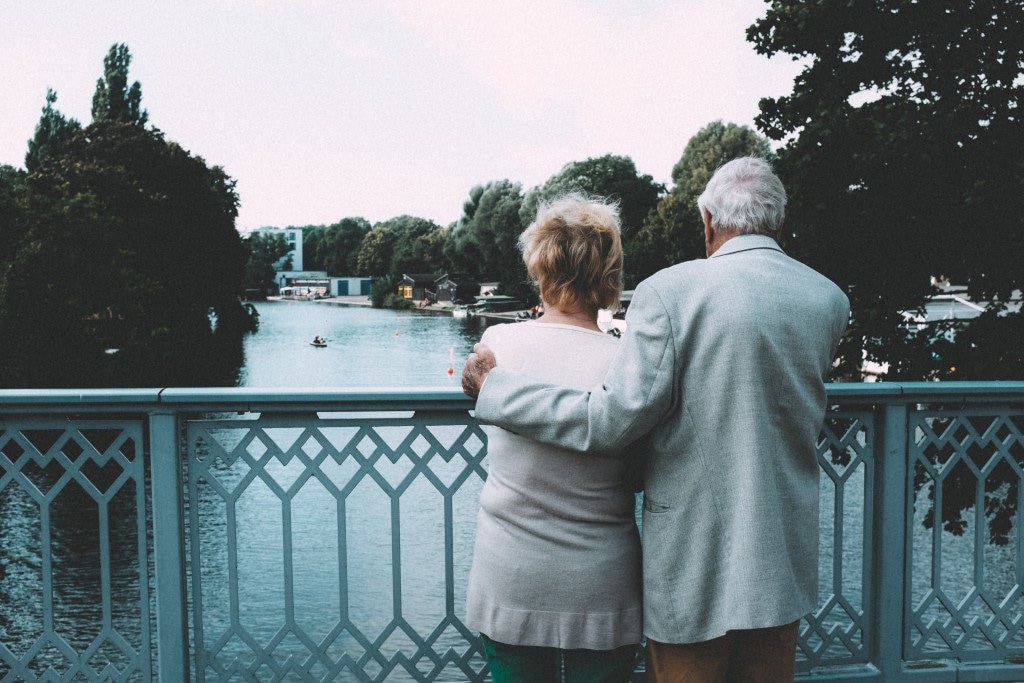 senior dating app