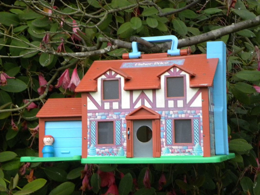 fisher price little people house, birdhouse