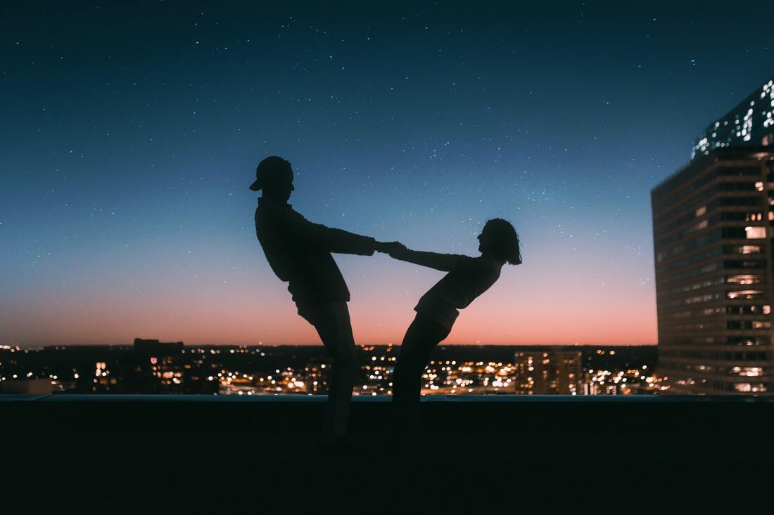couple dancing