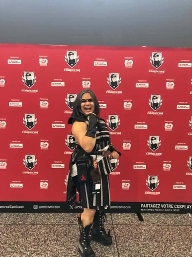 KAG member Klingon woman